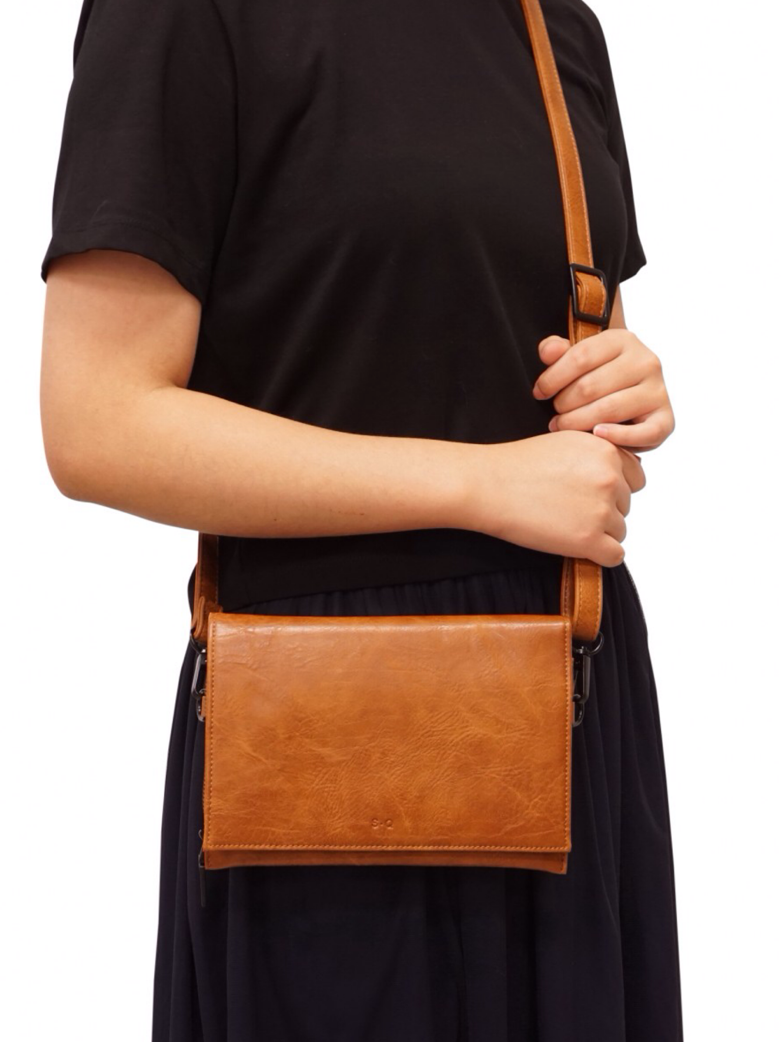 Nita Crossbody Wallet